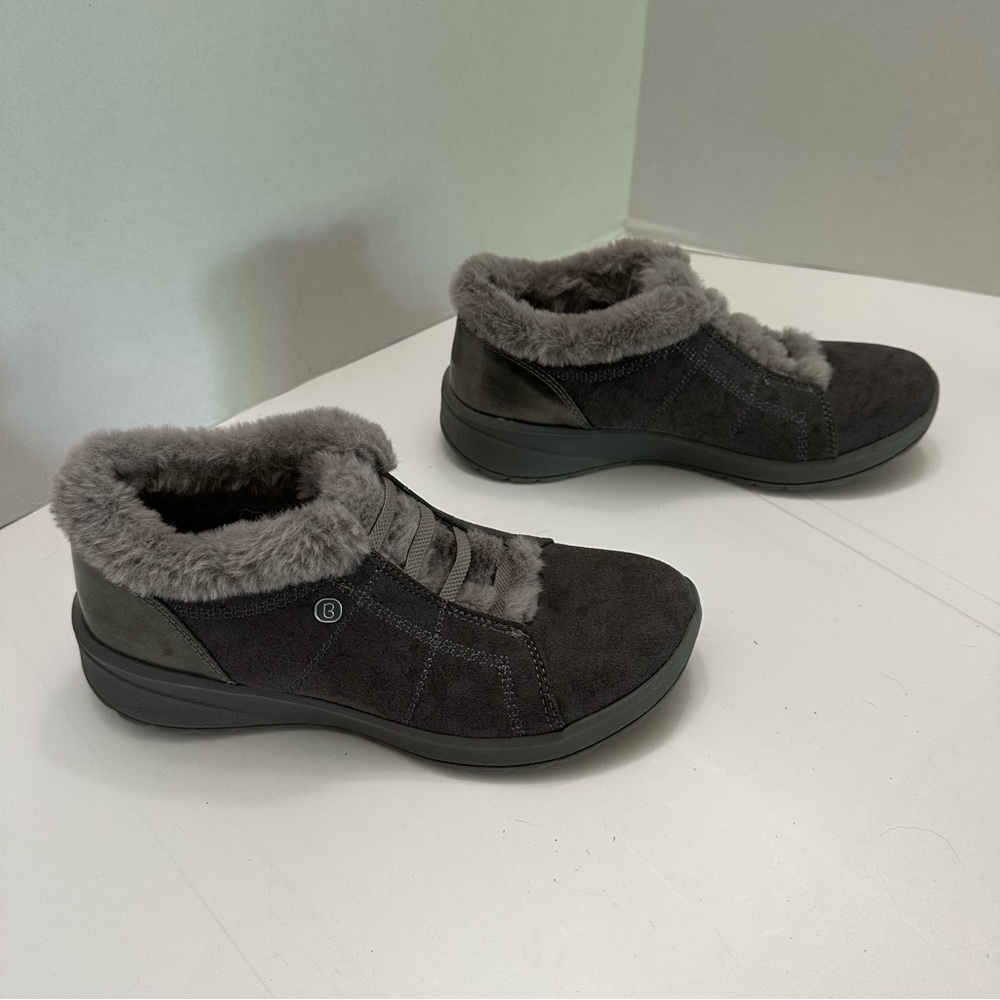 BZees Gray Faux Fur Trim Washable Slip-on Booties Women’s Sz 7 - Picture 4 of 6